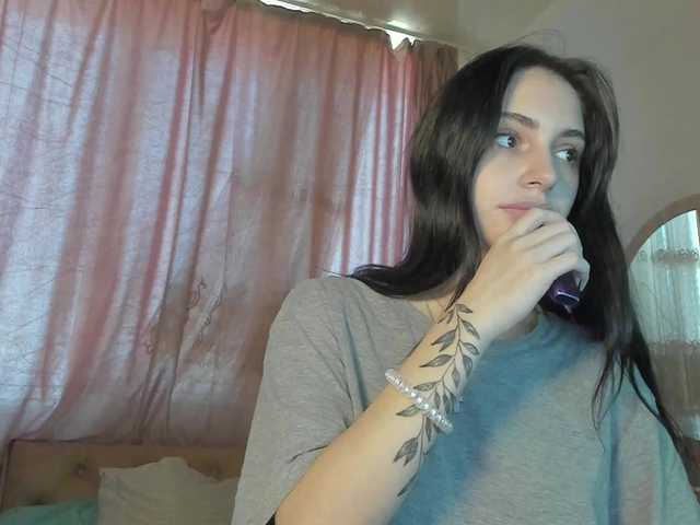 lesyalis live cam on BongaCams