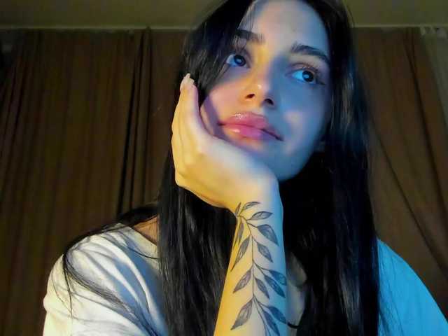 lesyalis live cam on BongaCams