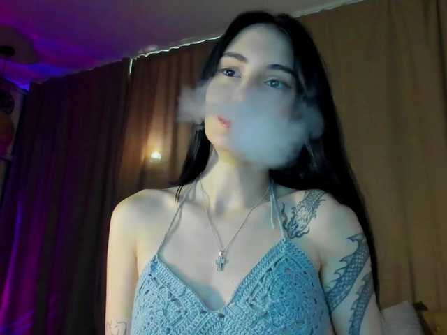 lesyalis live cam on BongaCams