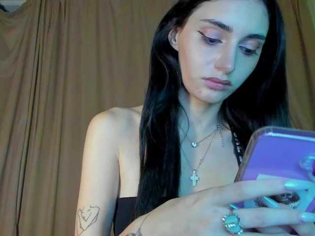 lesyalis live cam on BongaCams