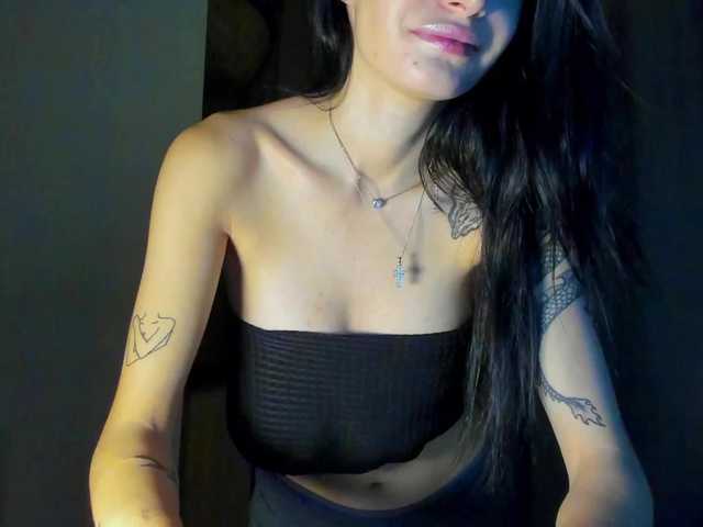lesyalis live cam on BongaCams