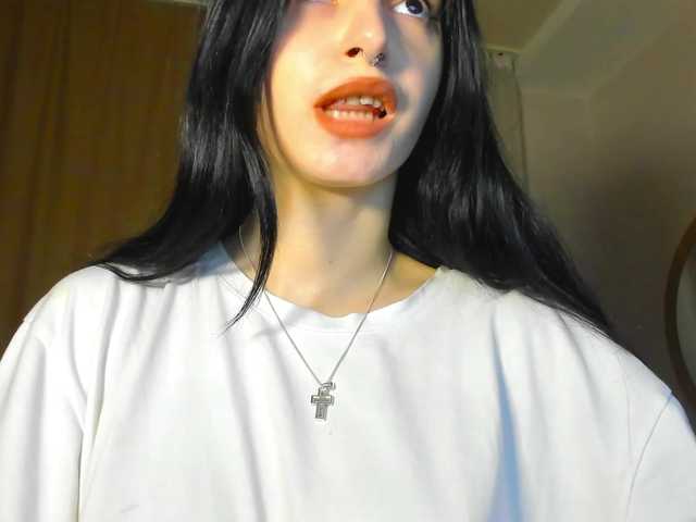 lesyalis live cam on BongaCams