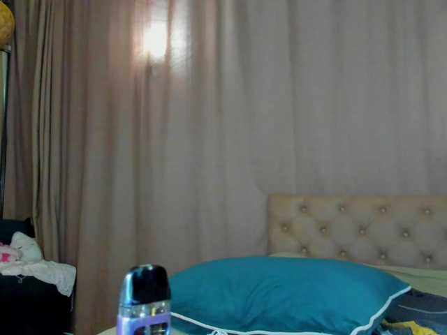 lesyalis live cam on BongaCams