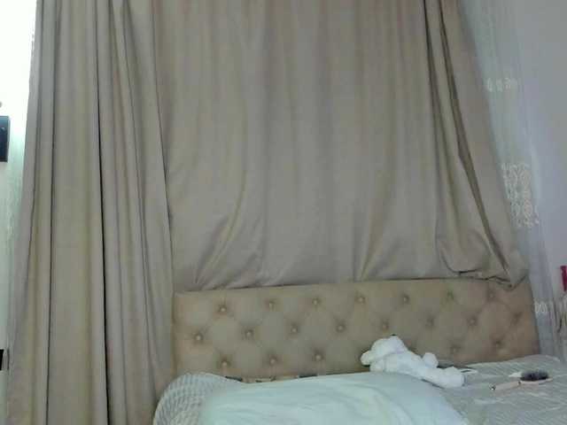 lesyalis live cam on BongaCams