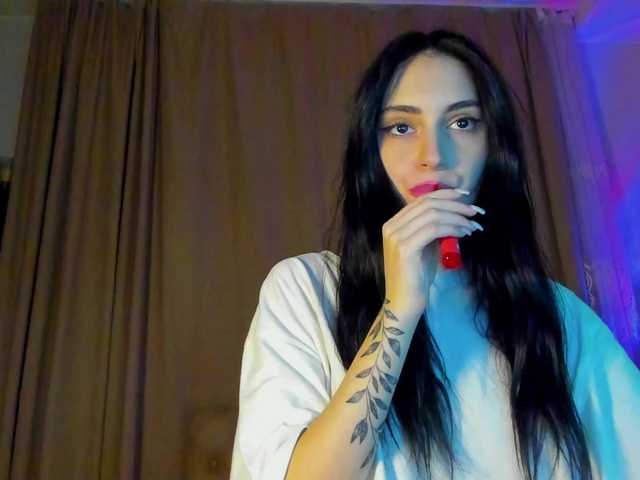 lesyalis live cam on BongaCams