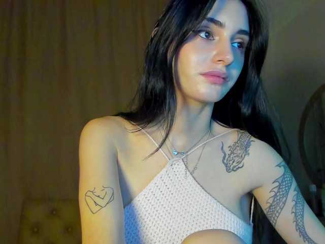 lesyalis live cam on BongaCams