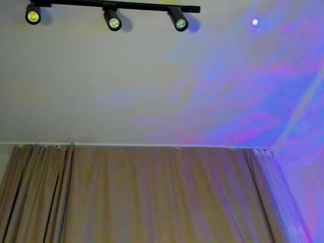 lesyalis live cam on BongaCams