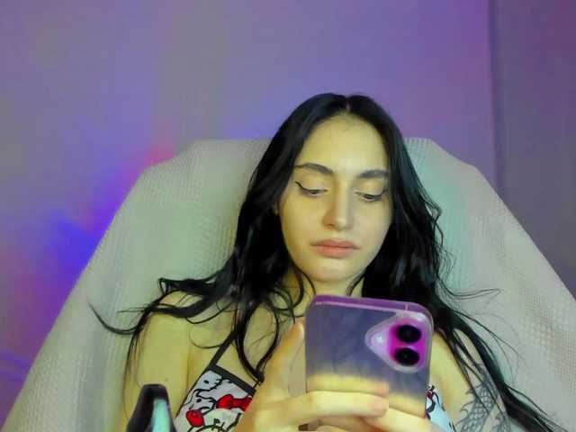 lesyalis live cam on BongaCams