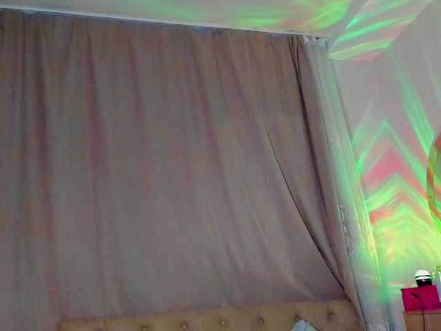 lesyalis live cam on BongaCams