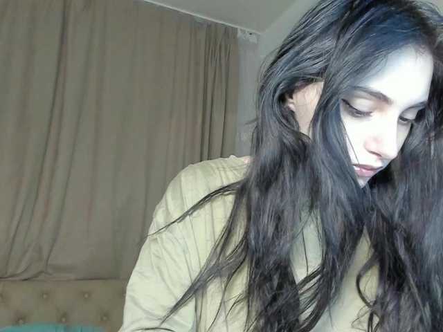 lesyalis live cam on BongaCams