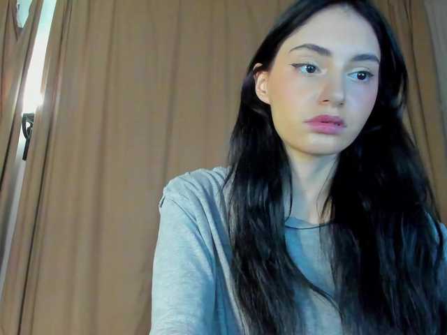 lesyalis live cam preview