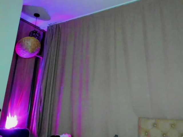 lesyalis live cam on BongaCams