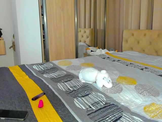lesyalis live cam on BongaCams