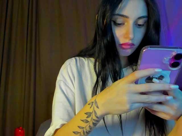 lesyalis live cam on BongaCams
