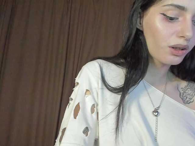 lesyalis live cam on BongaCams