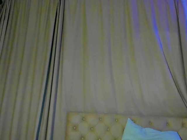 lesyalis live cam on BongaCams