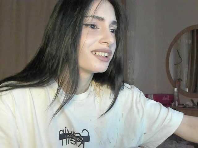 lesyalis live cam on BongaCams