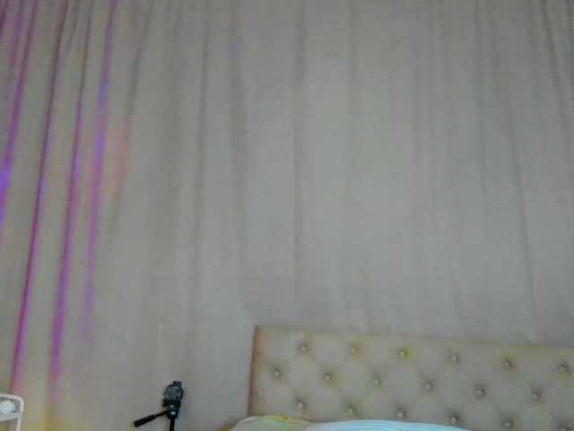 lesyalis live cam on BongaCams
