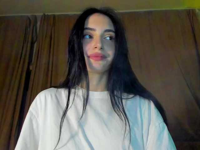 lesyalis live cam on BongaCams