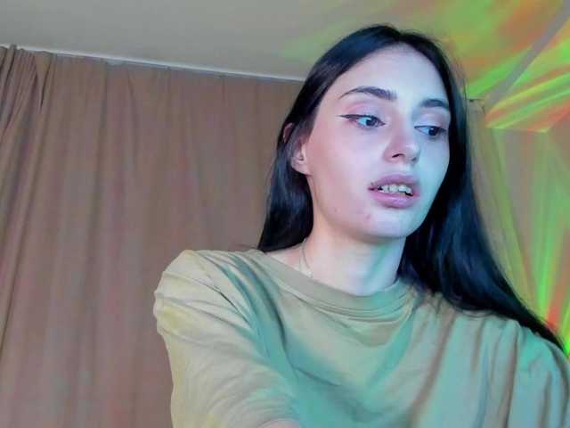 lesyalis live cam on BongaCams