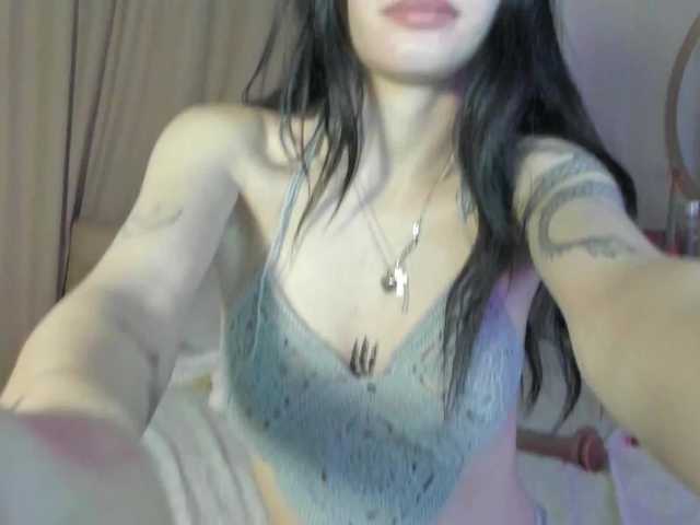 lesyalis live cam on BongaCams