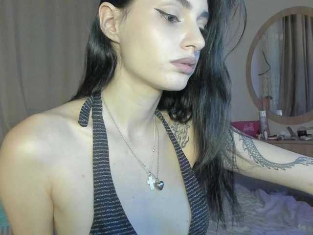 lesyalis live cam on BongaCams