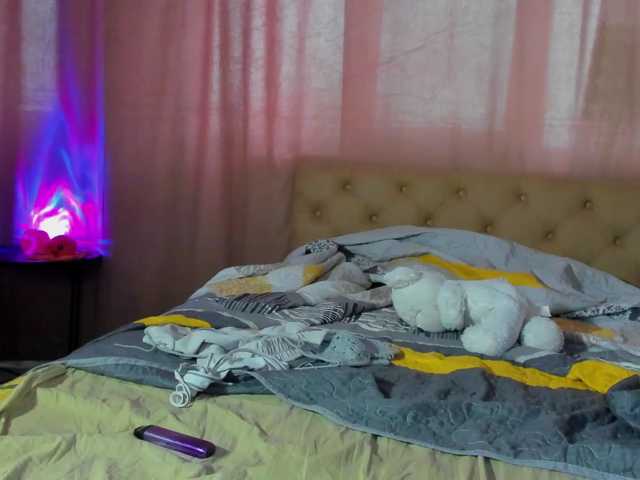 lesyalis live cam on BongaCams