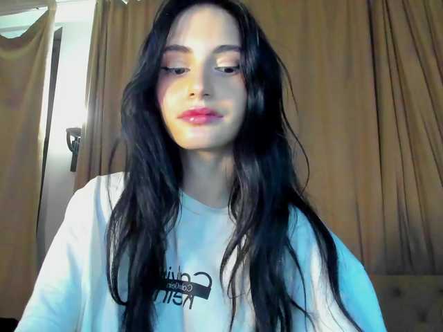 lesyalis live cam preview