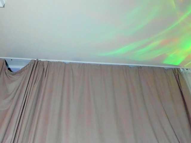 lesyalis live cam on BongaCams
