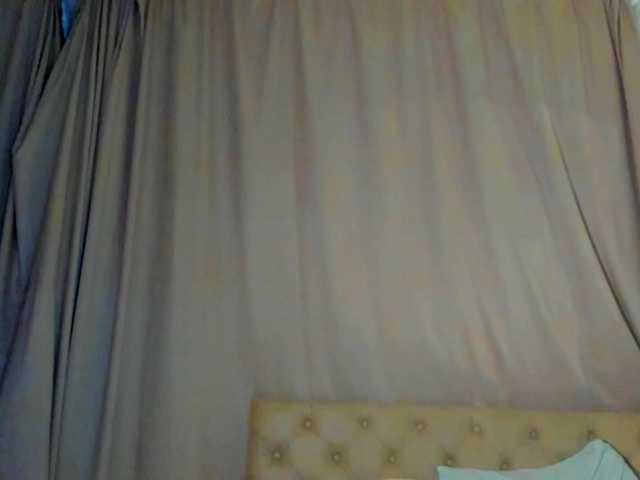 lesyalis live cam on BongaCams