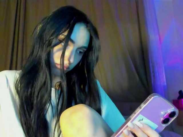 lesyalis live cam on BongaCams