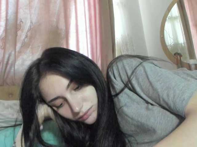 lesyalis live cam on BongaCams