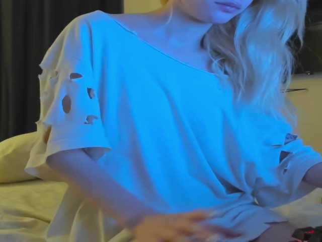 lesyalis's BongaCams show and profile