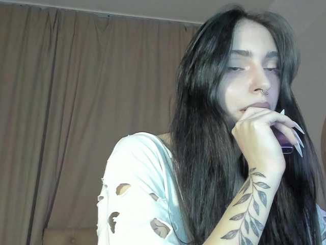 lesyalis live cam on BongaCams