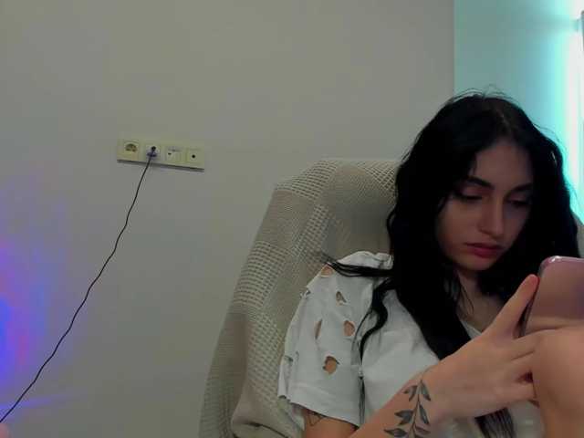 lesyalis live cam on BongaCams