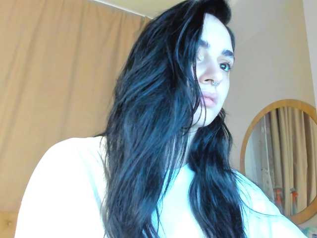 lesyalis live cam on BongaCams