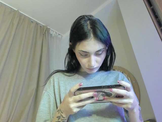 lesyalis live cam on BongaCams