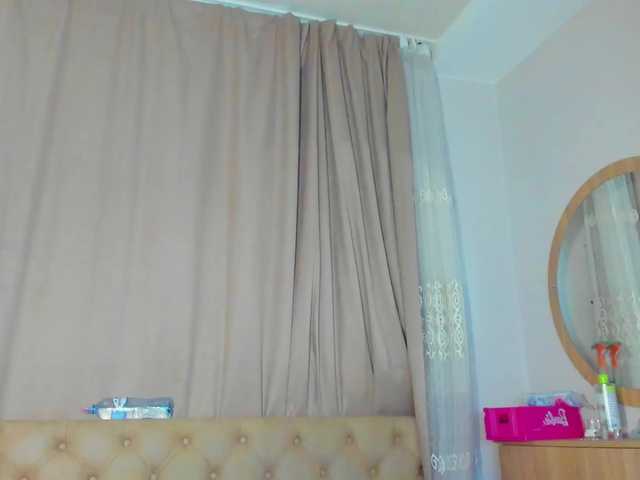 lesyalis live cam on BongaCams