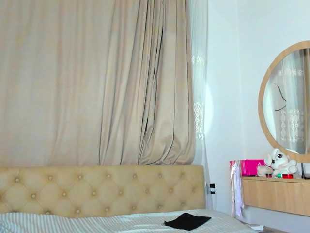 lesyalis live cam on BongaCams