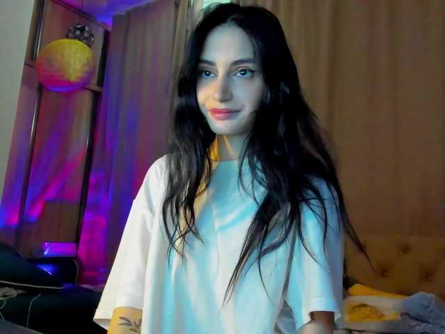 lesyalis live cam on BongaCams