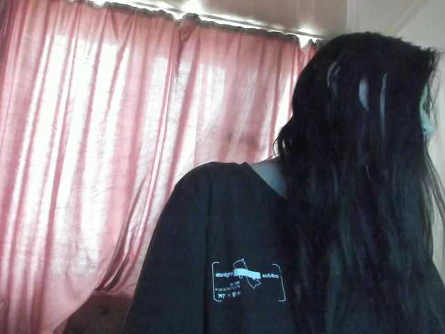 lesyalis live cam on BongaCams