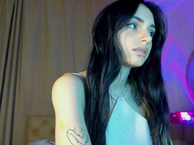 lesyalis live cam on BongaCams