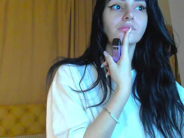 lesyalis live cam on BongaCams