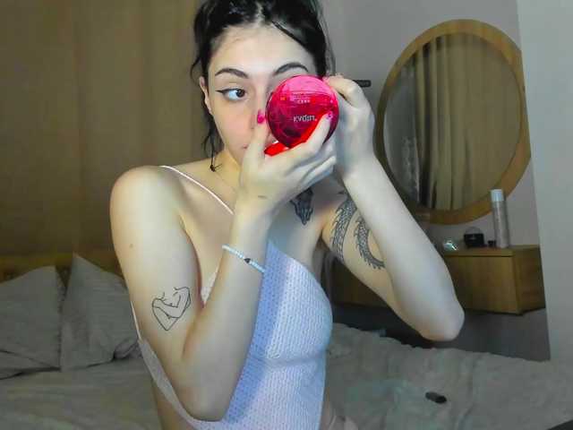 lesyalis live cam on BongaCams