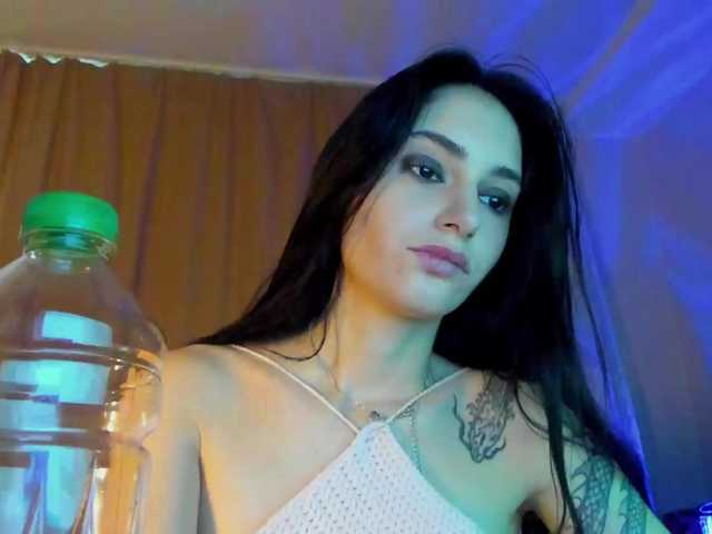 lesyalis live cam on BongaCams