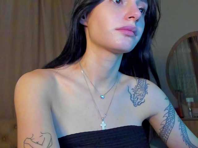 lesyalis live cam on BongaCams