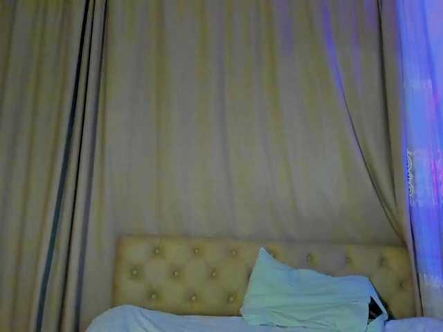 lesyalis live cam on BongaCams