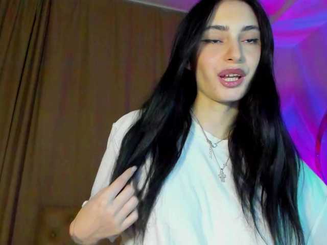 lesyalis live cam on BongaCams