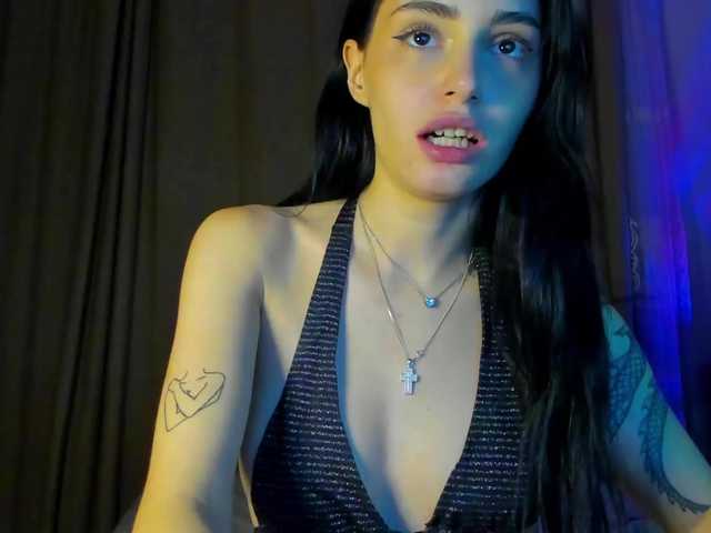 lesyalis live cam on BongaCams