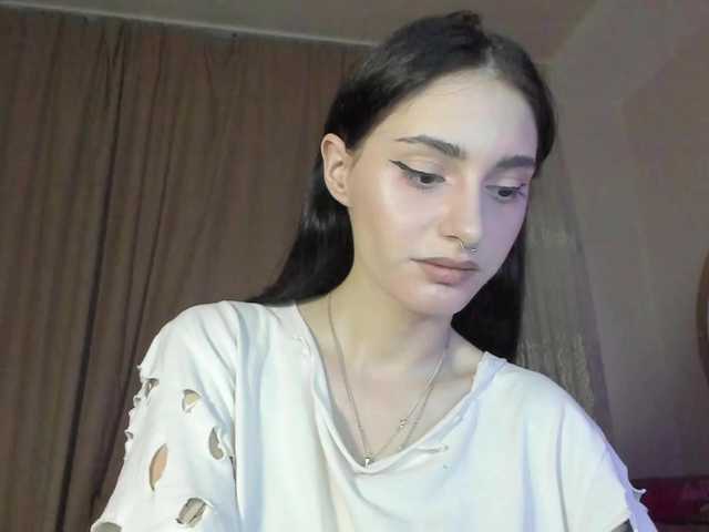 lesyalis live cam on BongaCams